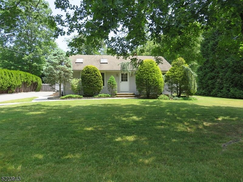 663 Burke St, Township Of Washington, NJ 07676 Zillow