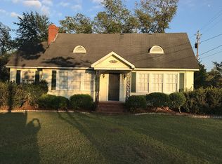 239 Herrington Ave, Swainsboro, GA 30401