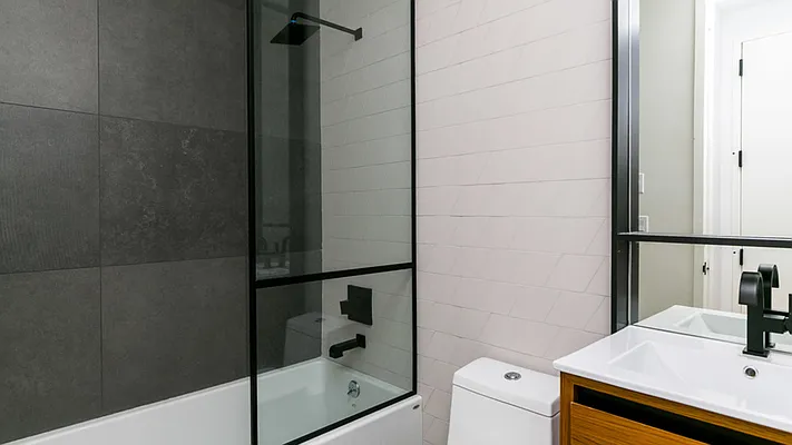 Rented by Nooklyn NYC LLC | media 4