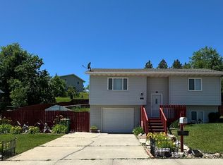 2407 Fox Rd, Sturgis, SD 57785