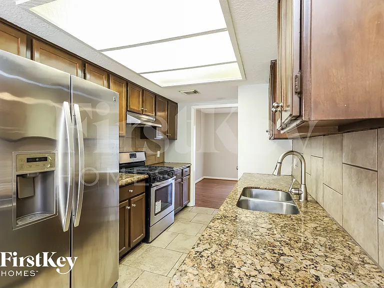 10715 Kirkvale Dr — Photo 6