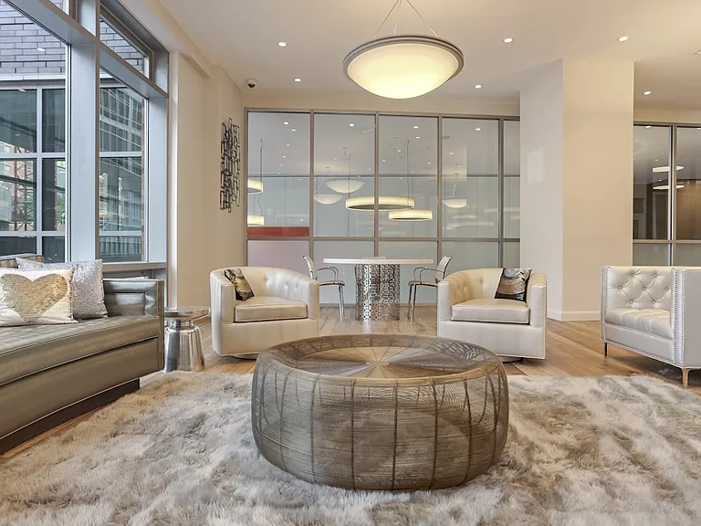 81 Fleet Pl #9K — Photo 12