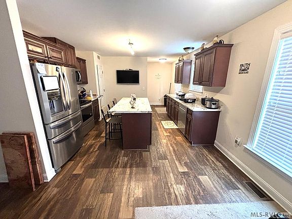4th image of 1388 Thelma Rd