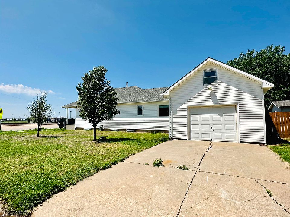 208 E Locust St, Minneola, KS 67865 Zillow