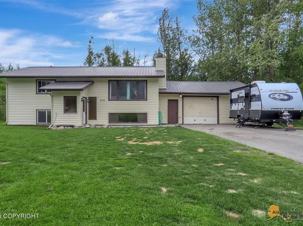 910 S Iris Cir, Palmer, AK 99645