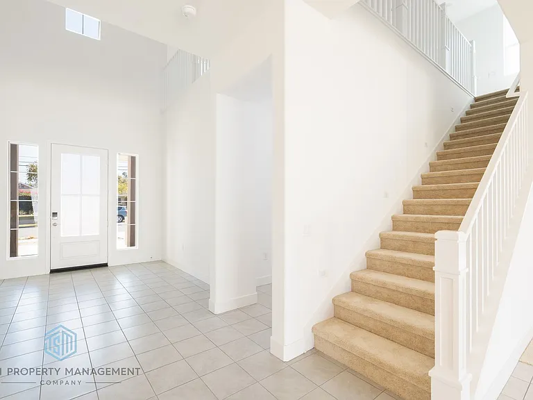 15437 La Subida Dr — Photo 11