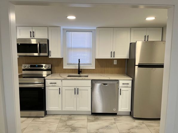 638 Newport Rd APT 3