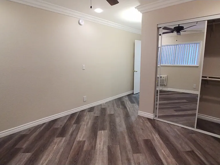 Five Star Suites — Photo 161