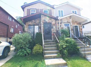 24 Travis Ave, Staten Island, NY 10314
