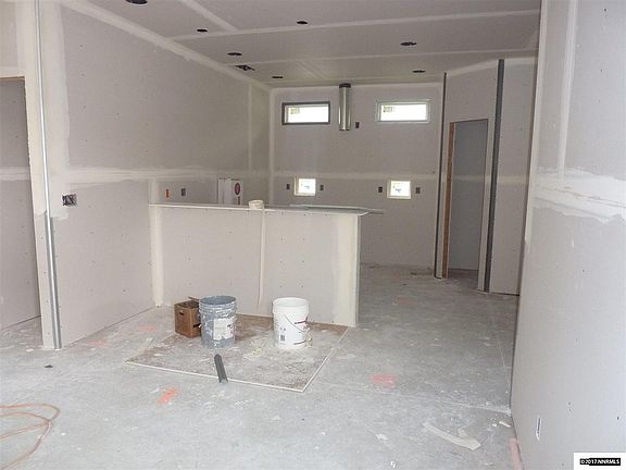 3rd image of 1077 Aspen Grove Cir