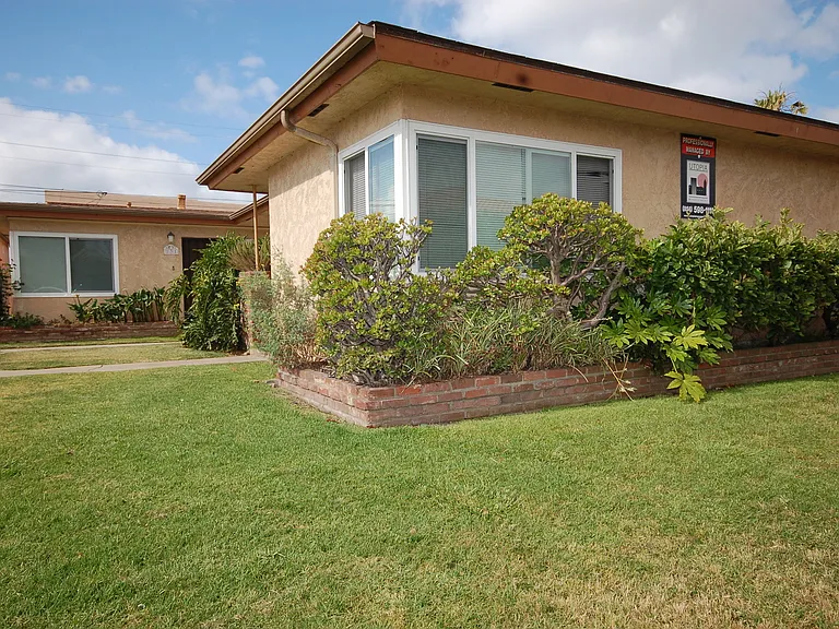 Imperial Beach Living at its Best! — Photo 2