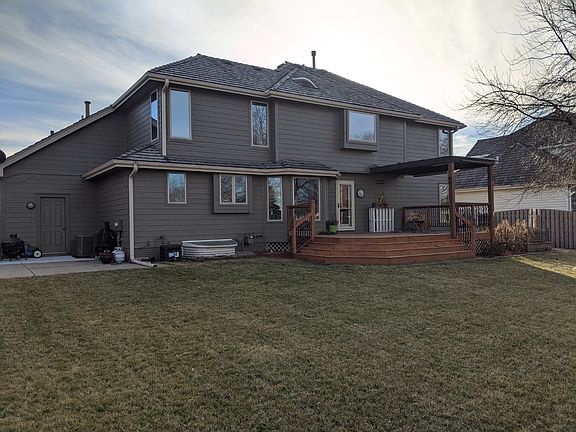 3rd image of 2624 Park Place Dr