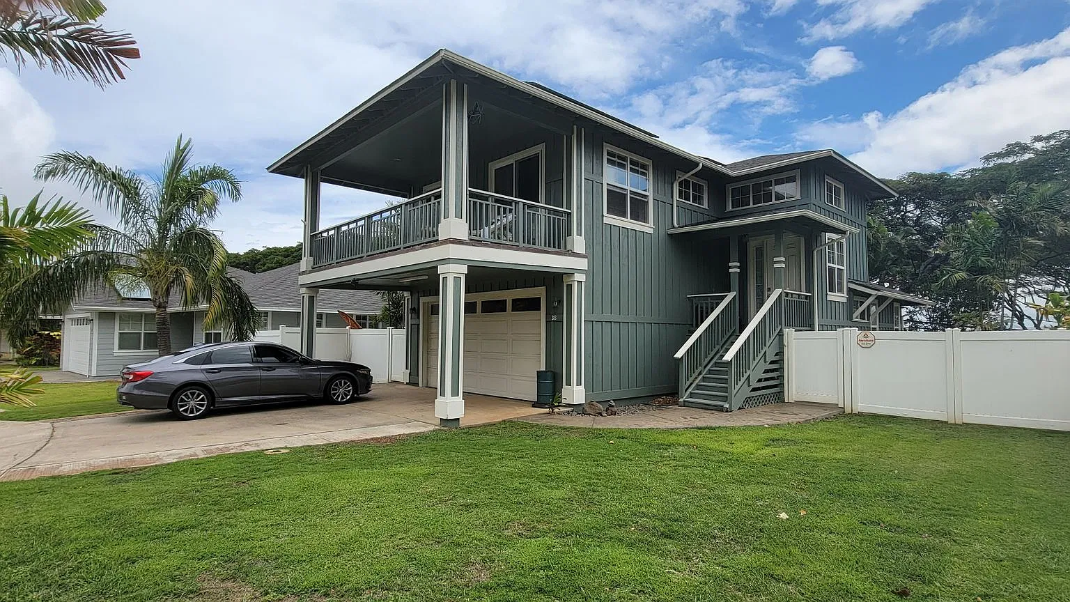Spacious 2 level Partial Furnished Home — Photo 1