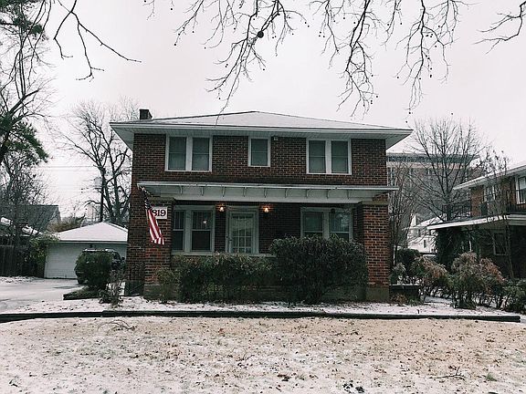 2nd image of 819 College Ave