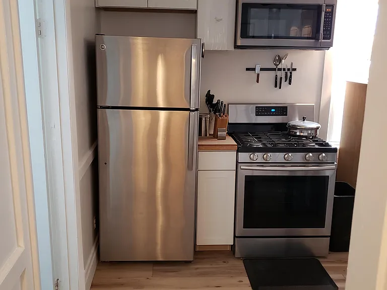 27 Norton St #1 — Photo 7