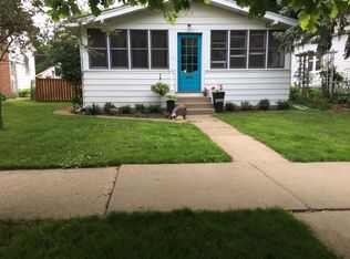 1595 Fernwood St, Saint Paul, MN 55108