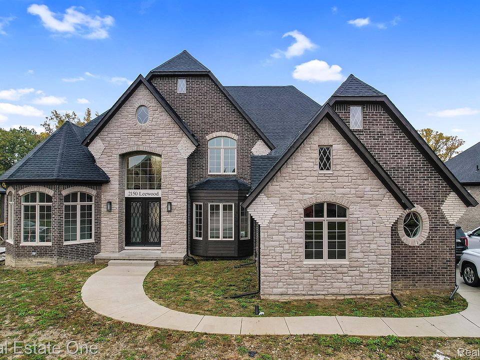 1st image of 2150 Leewood Dr