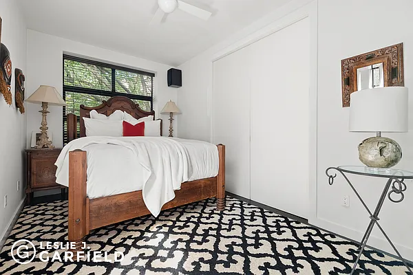 Rented by Leslie J. Garfield | media 7