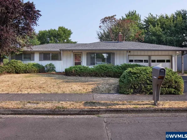216 NE Plymouth Cir, Corvallis, OR 97330
