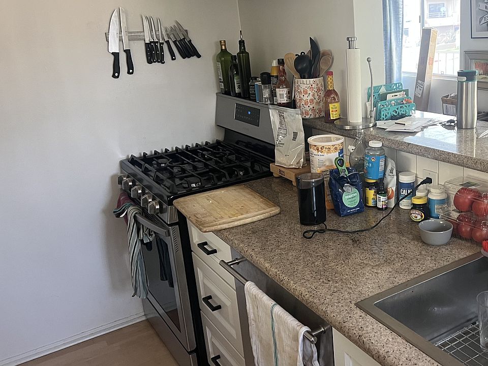 Kicthen with gas stove