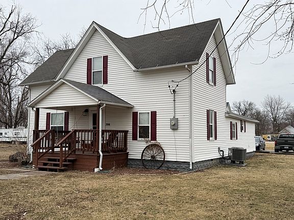 3rd image of 706 N Olive St