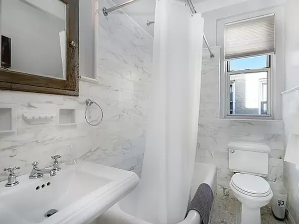 41 Eastern Parkway image 8 of 9