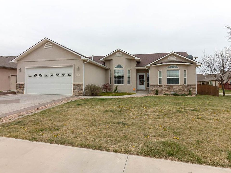 1st image of 1264 Dakota Dr