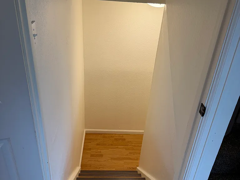 780 Excalibur St — Photo 32
