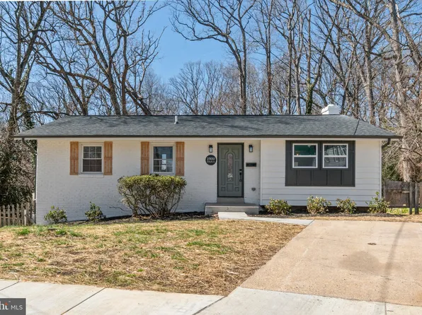 1900 Dana Dr, Hyattsville, MD 20783