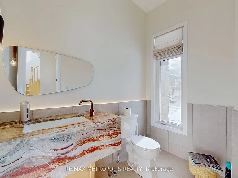 104 Stoneleigh Dr — Photo 13
