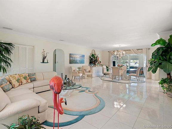 Spacious living and dining area!