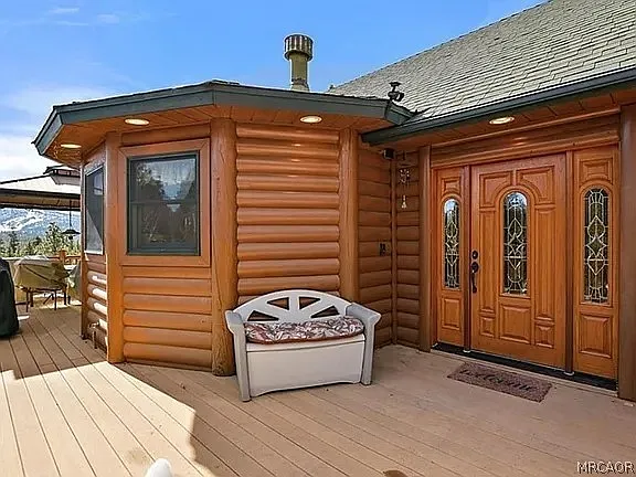 1165 Green Mountain Dr — Photo 4