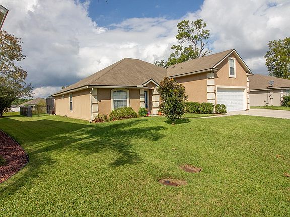 2nd image of 3216 Ginny Lake Dr