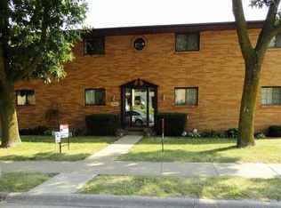 740 Duggan Dr APT 4, Dubuque, IA 52003
