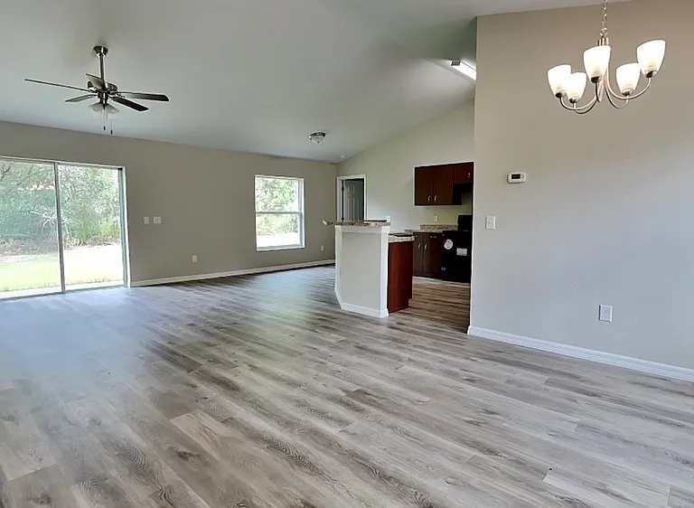 3584 W Burgandy Dr — Photo 2