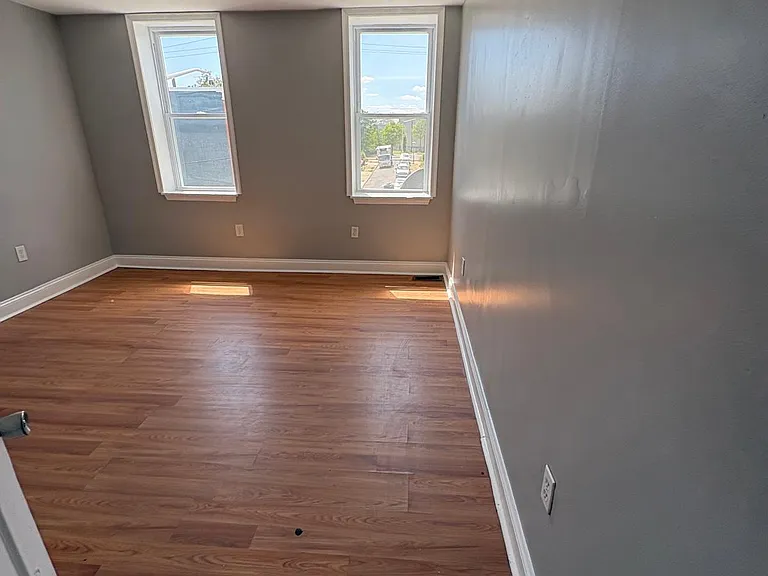 646 Cokesbury Ave — Photo 10