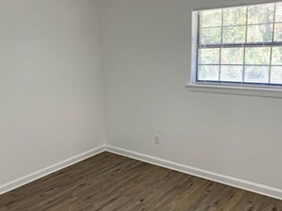 5th image of 44347 Simpson Pl #3