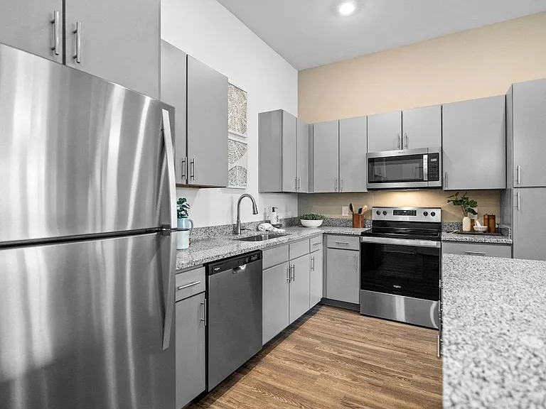 Canopy Park Apartments — Photo 28