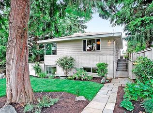 2737 50th Ave SW, Seattle, WA 98116