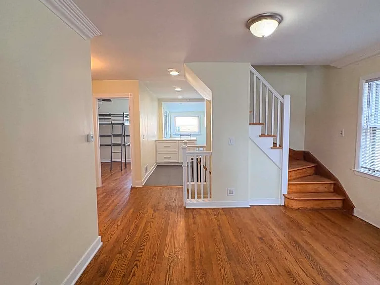 10151 S California Ave — Photo 2