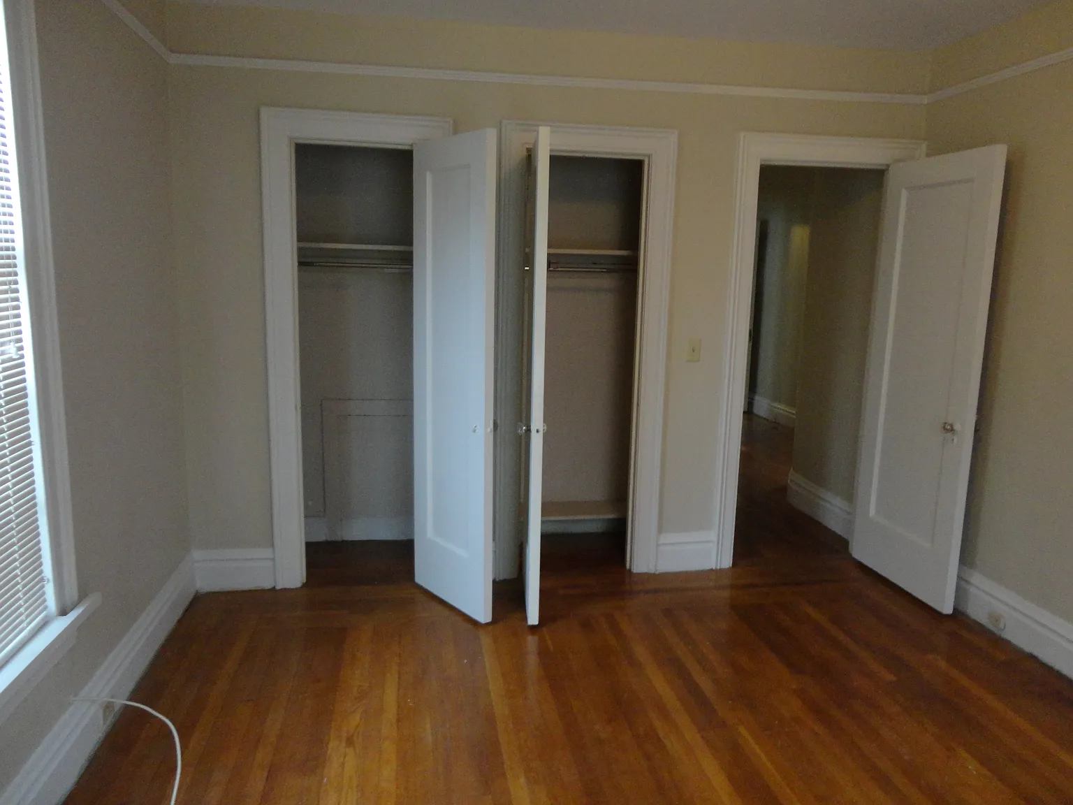 3 bed, 1470 sqft, $2,400 — Photo 4
