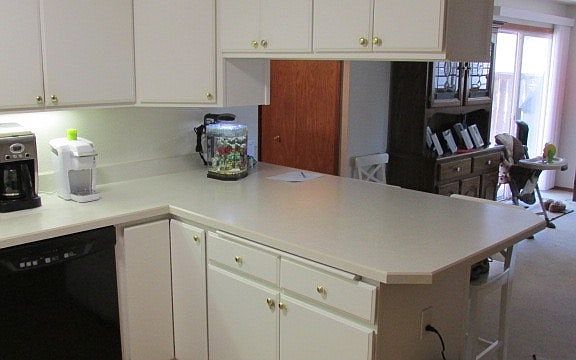 breakfast bar