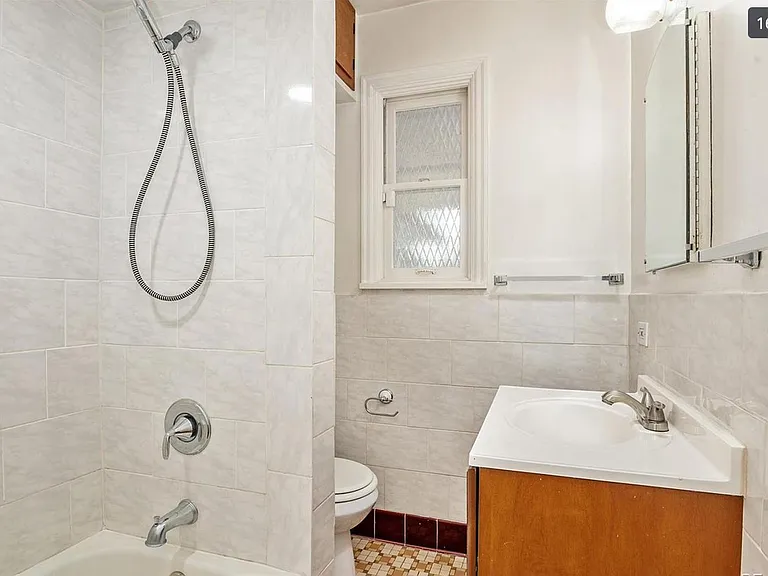 745 N Cherry St — Photo 13