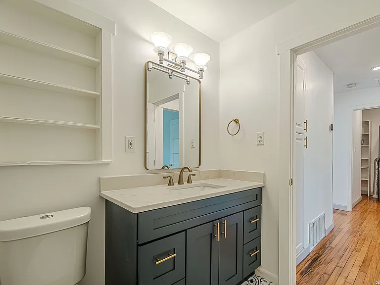 227 Devonshire Dr — Photo 30