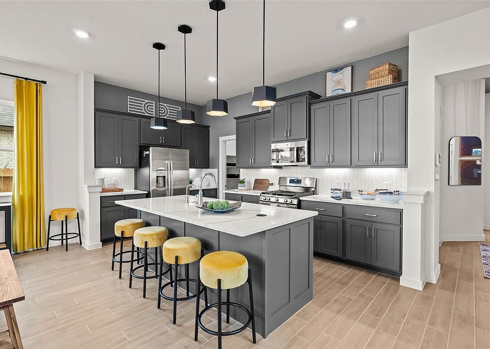 719923345.jpeg