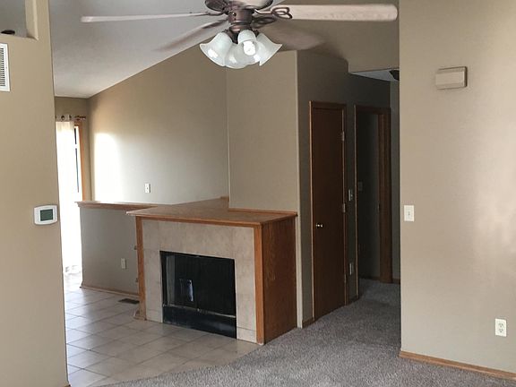 2nd image of 511 Redwood Dr