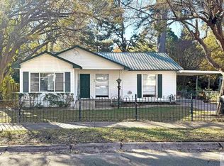 628 Arizona Ave, Wake Village, TX 75501