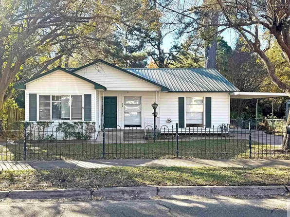 628 Arizona Ave, Wake Village, TX 75501