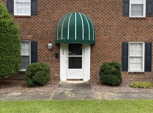 406 W Harnett St, Benson, NC 27504