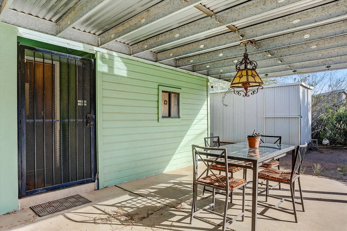 2 bed, 1000 sqft, $2,000 — Photo 4